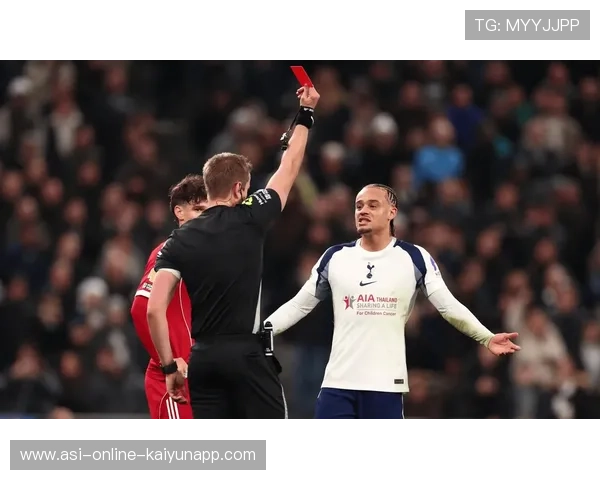 凯恩继续领跑英超射手榜，热刺力压利物浦稳居前四！